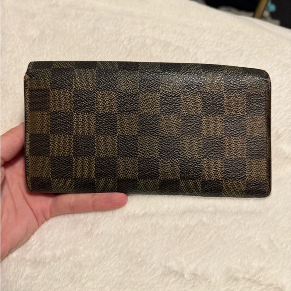 Louis Vuitton Damier great condition wallet - Picture 2 of 9